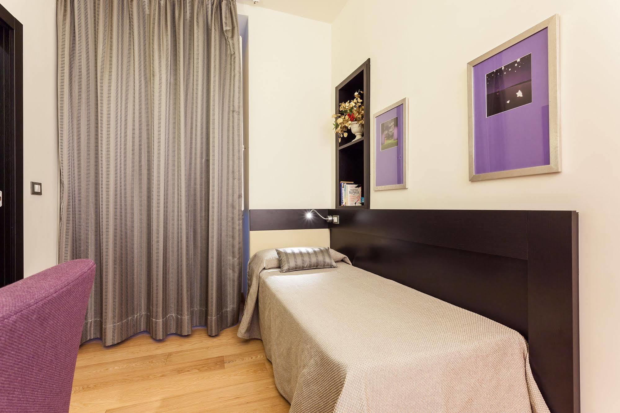 Domus Best Guest House Rome Bagian luar foto