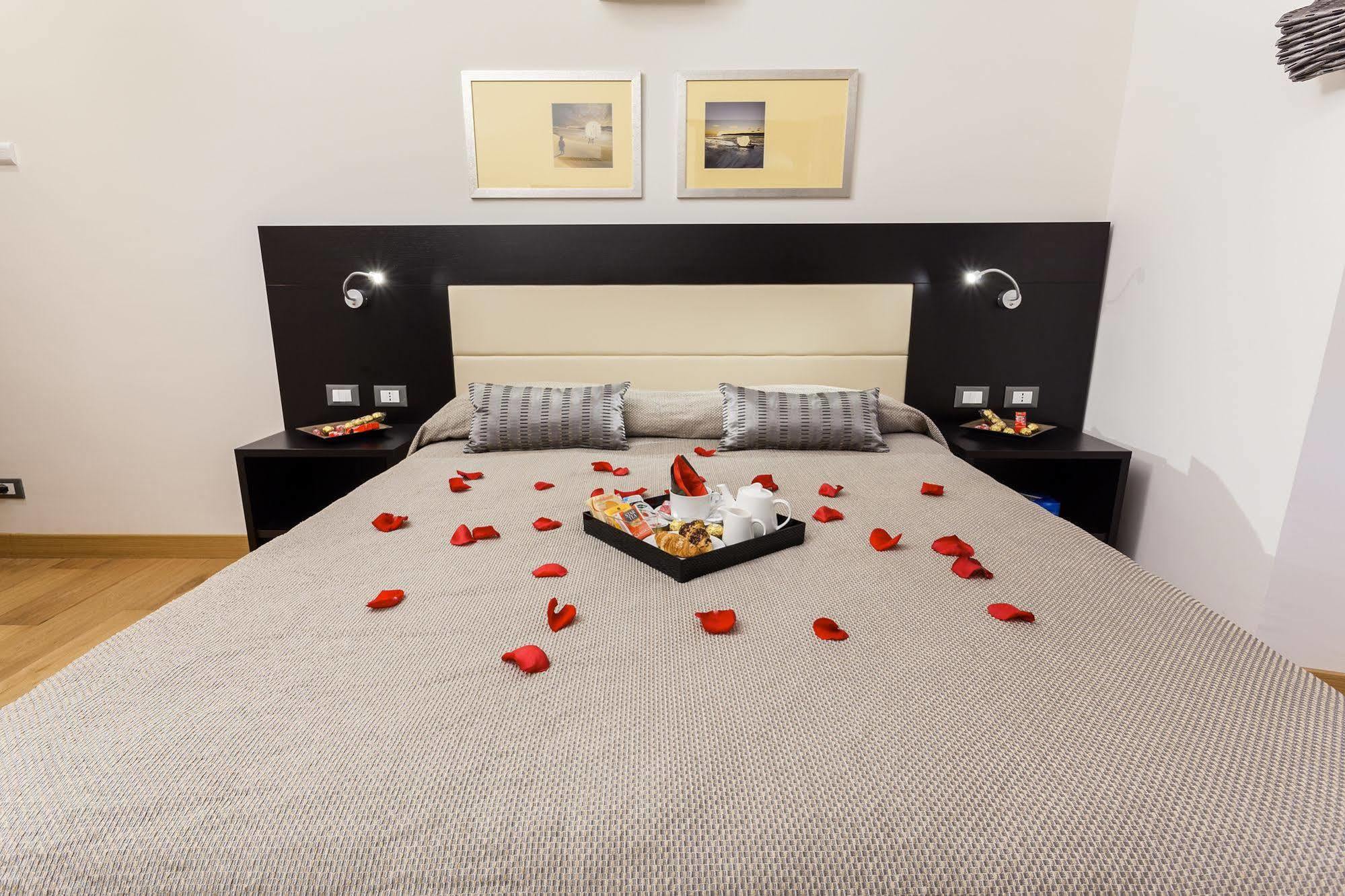 Domus Best Guest House Rome Bagian luar foto