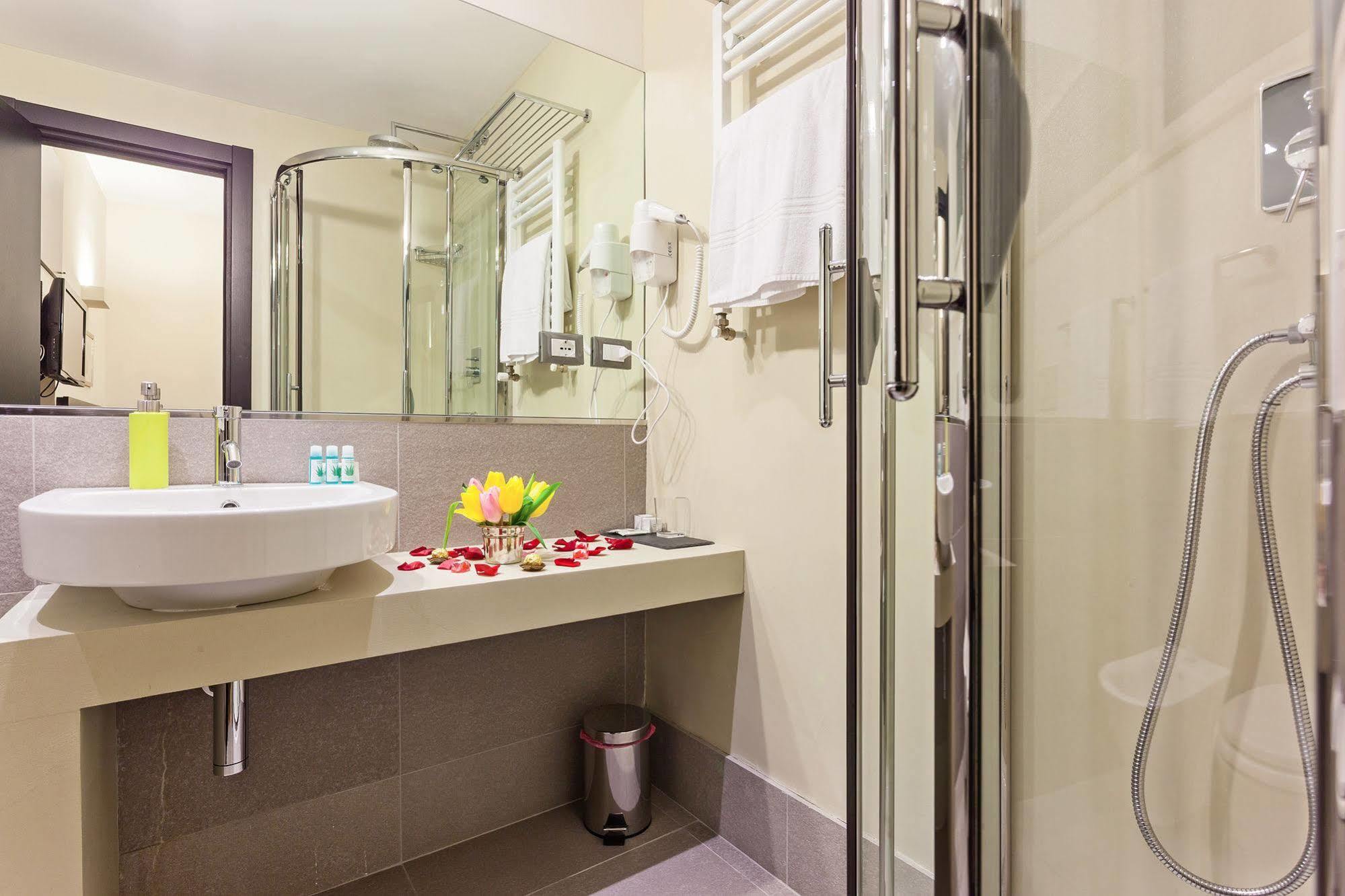 Domus Best Guest House Rome Bagian luar foto