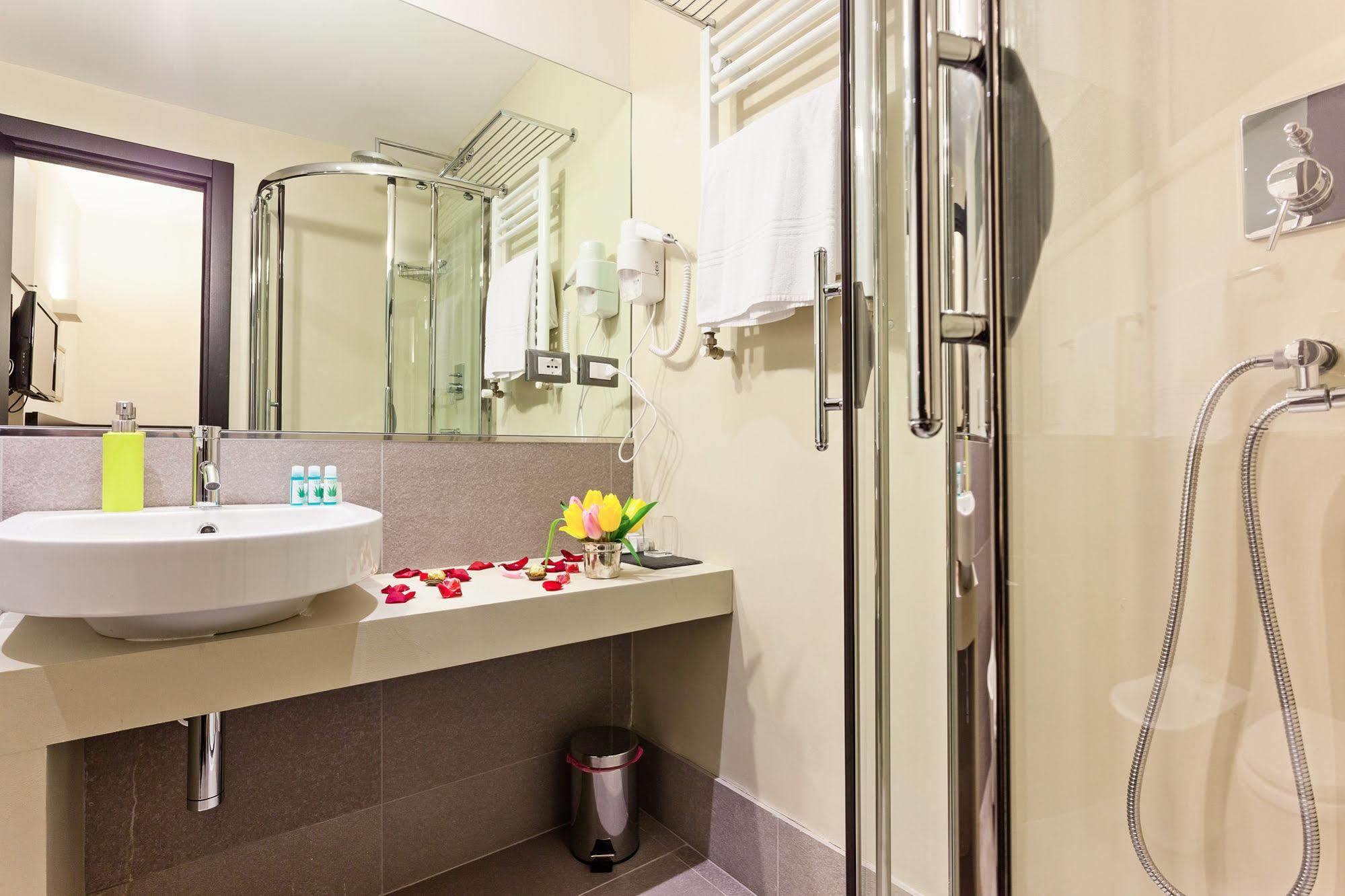 Domus Best Guest House Rome Bagian luar foto