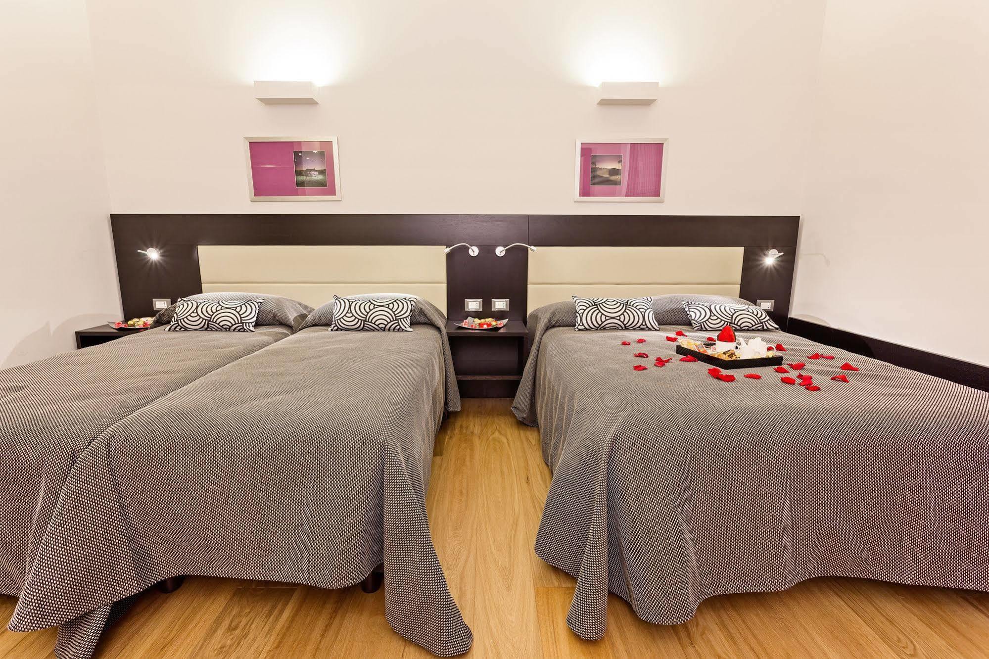 Domus Best Guest House Rome Bagian luar foto